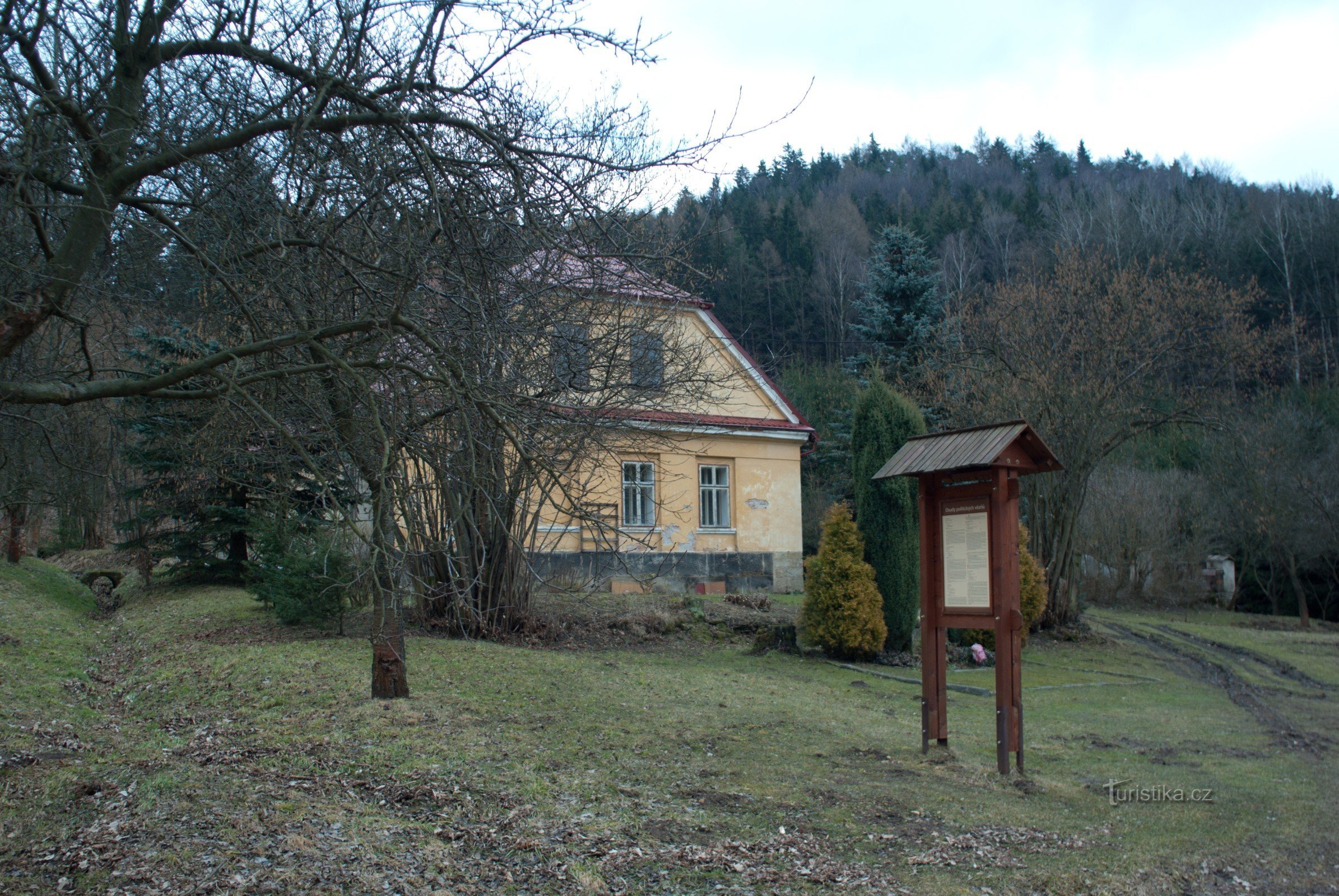 Denkmal für den Wildhüter Doleček auf Luhu