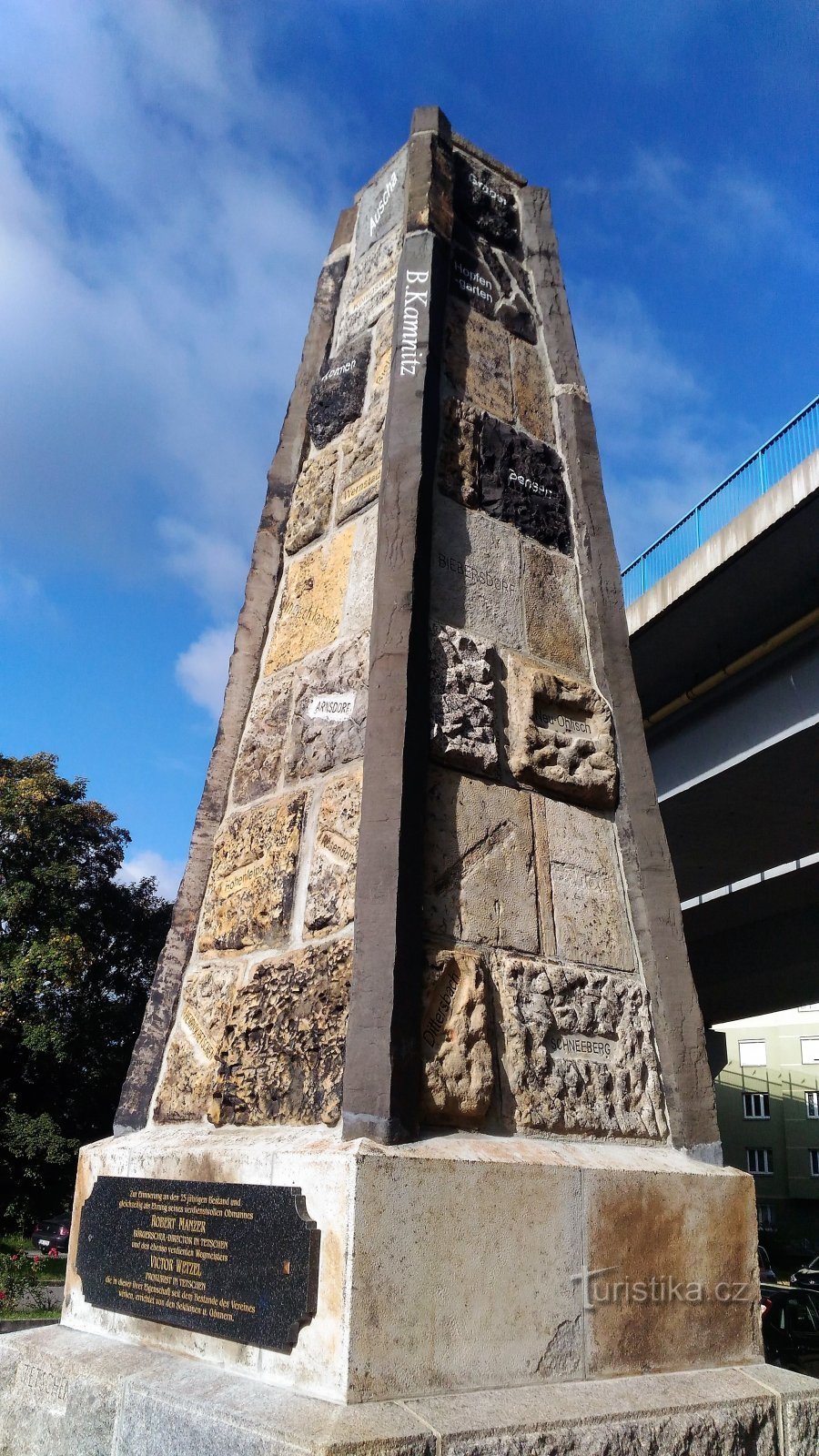 Monument voor de Bergvereniging van Tsjechisch Zwitserland.