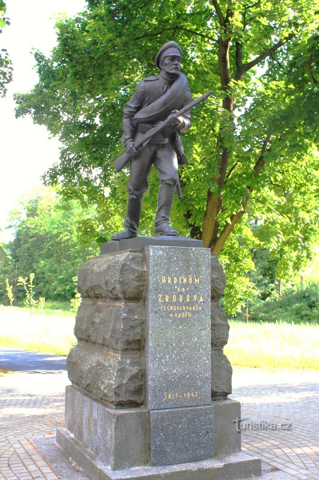 Monumento a los Héroes de Zborov