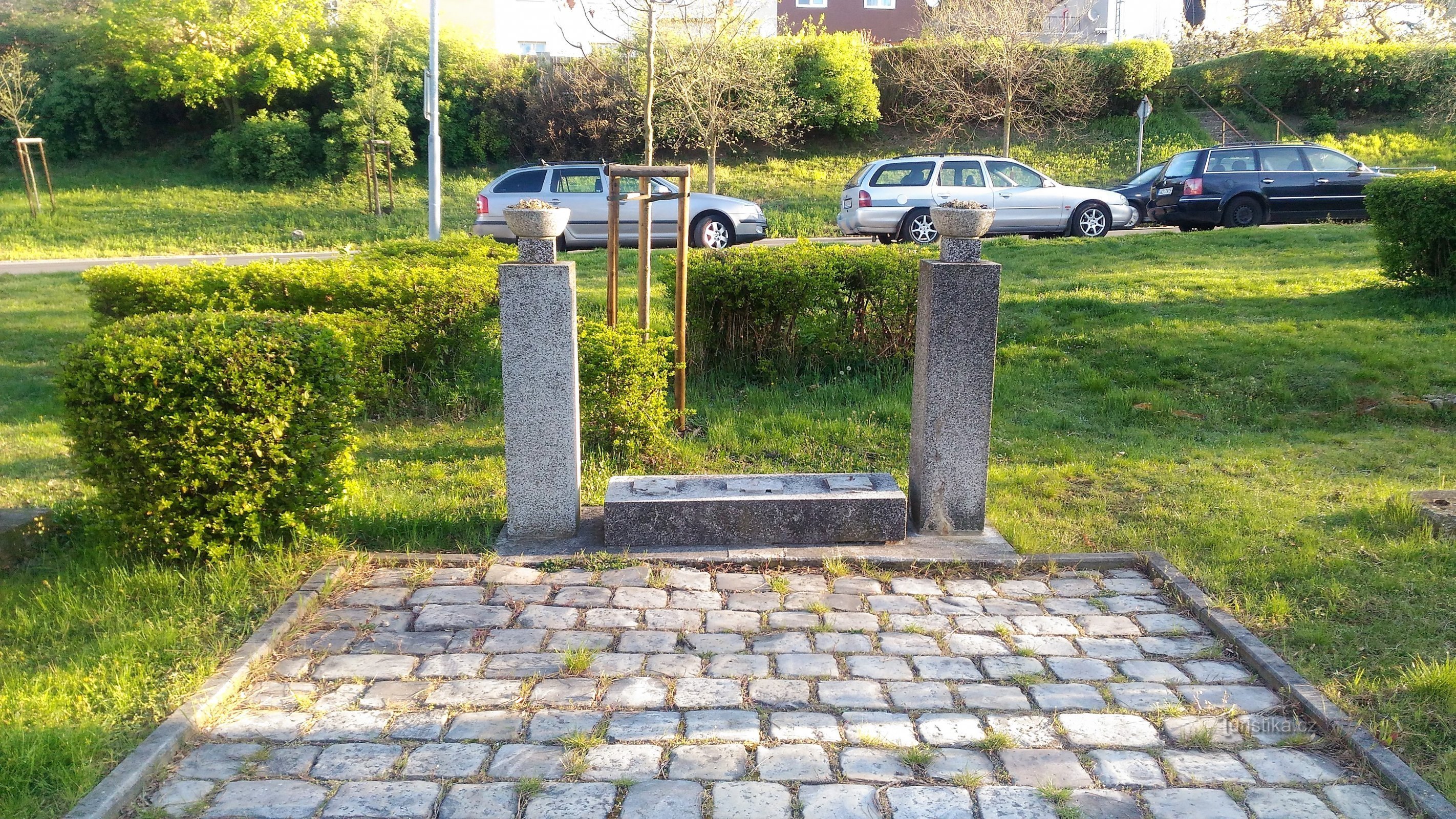 Monumento a los héroes del Gran Puente Huelga.