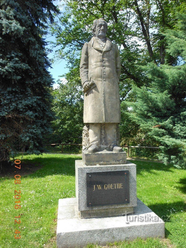 Monument til JW GOETHE - Albue