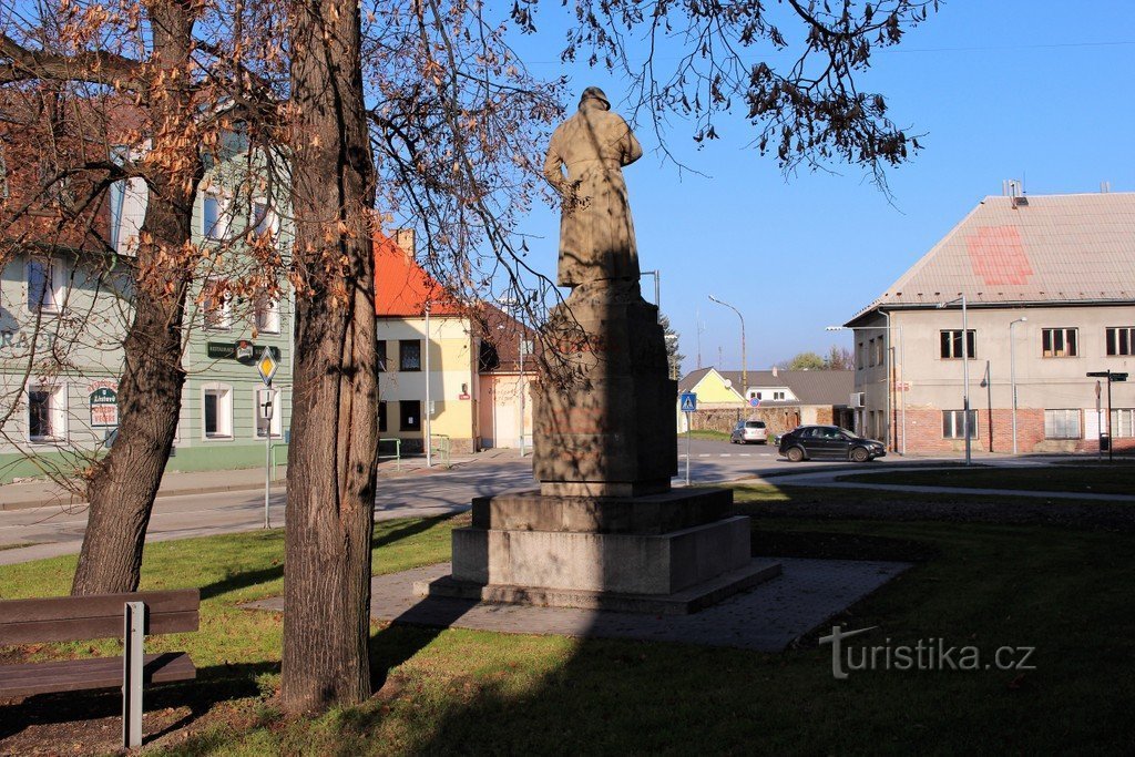 Pomnik Jana Žižki z Trocnova, tylna strona