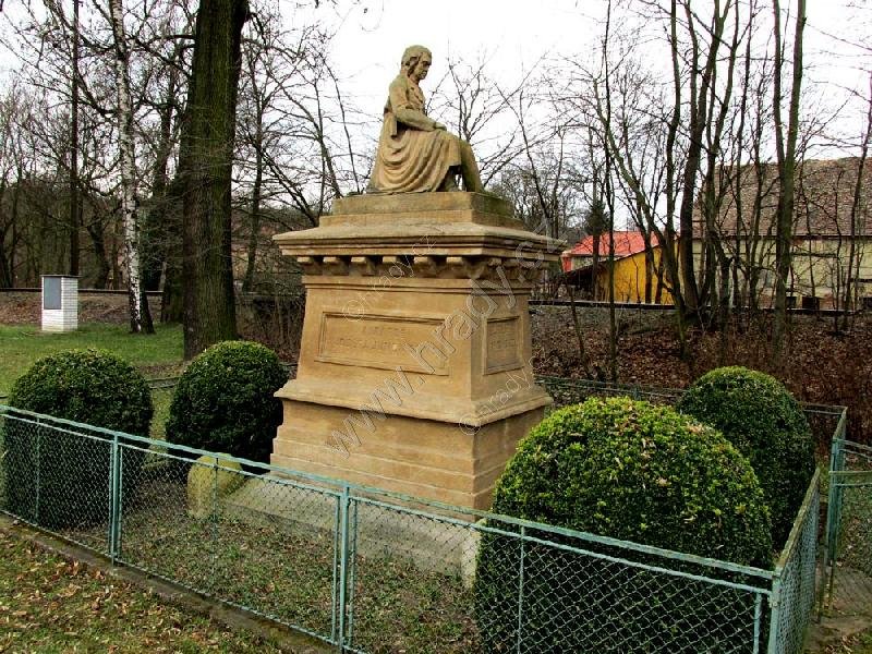 pomník Josefa Jungmanna