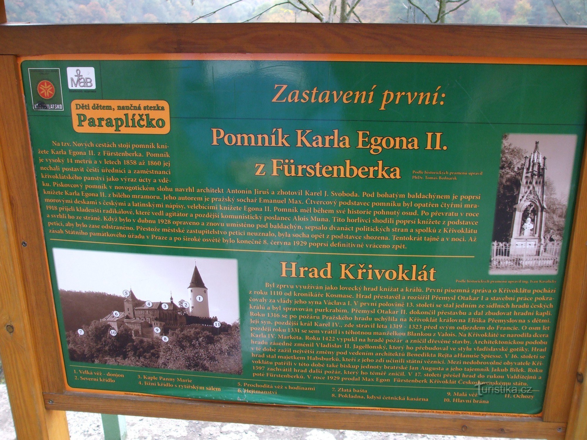 Prinssi Karl Egon II:n muistomerkki. Fürstenbergistä Křivoklátissa.