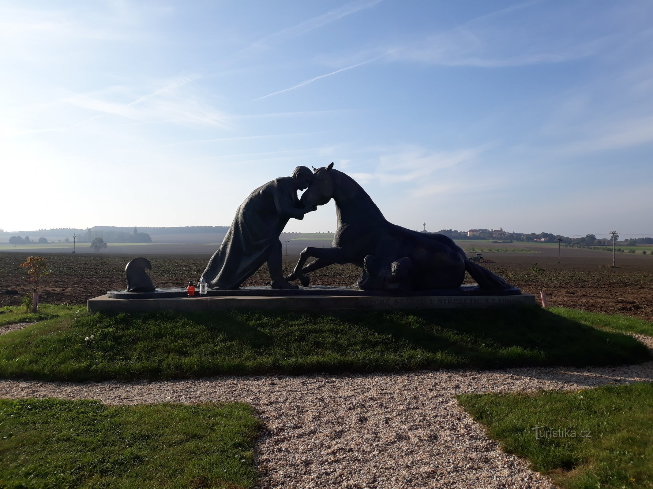 Monument aux chevaux près de Strězetic