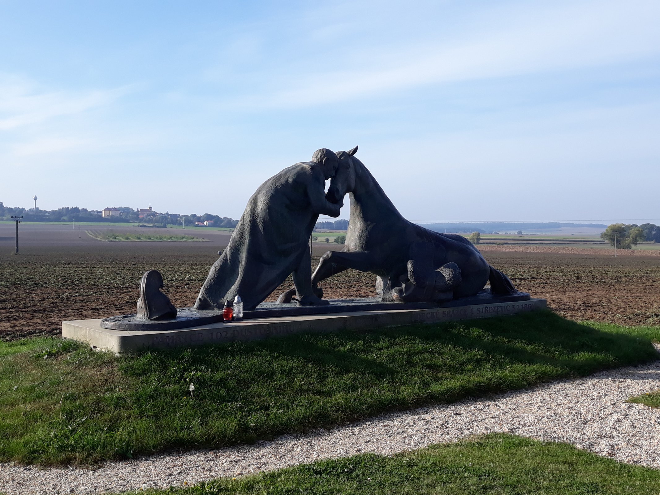 Monument aux chevaux près de Strězetic