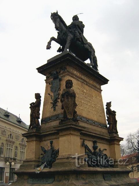 Monument voor koning George van Poděbrady