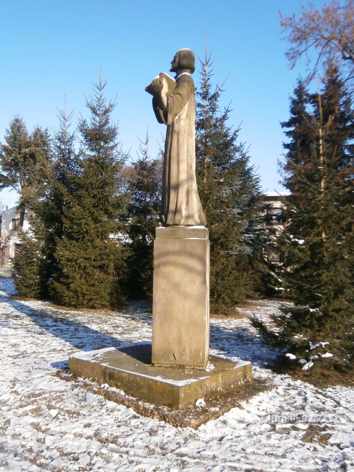 Đài tưởng niệm MJ Hus ở Plotiště nad Labem (Hradec Králové, ngày 25.1.2014 tháng XNUMX năm XNUMX)