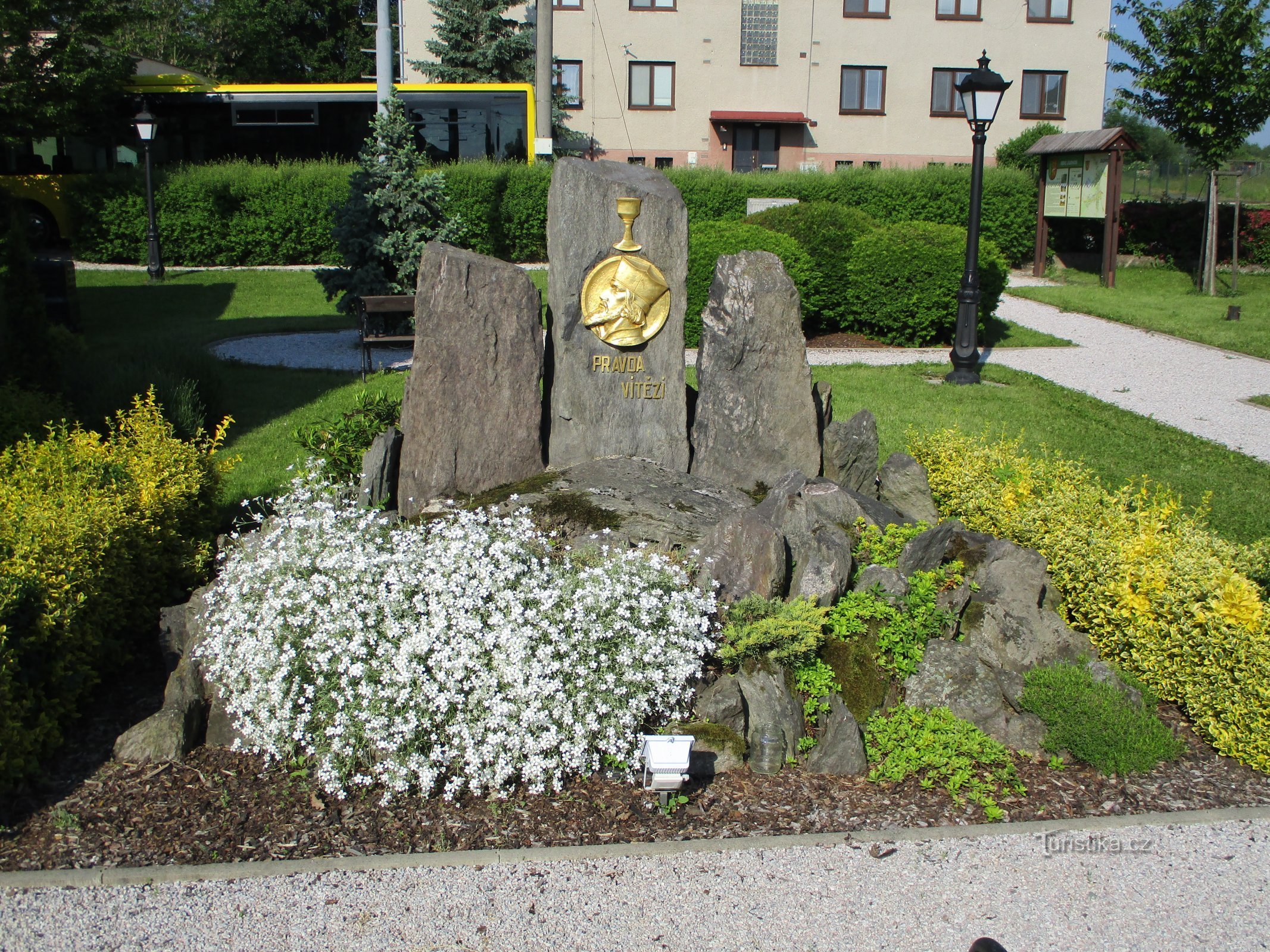 Monumentul lui M. Jan Hus (Jílovice)