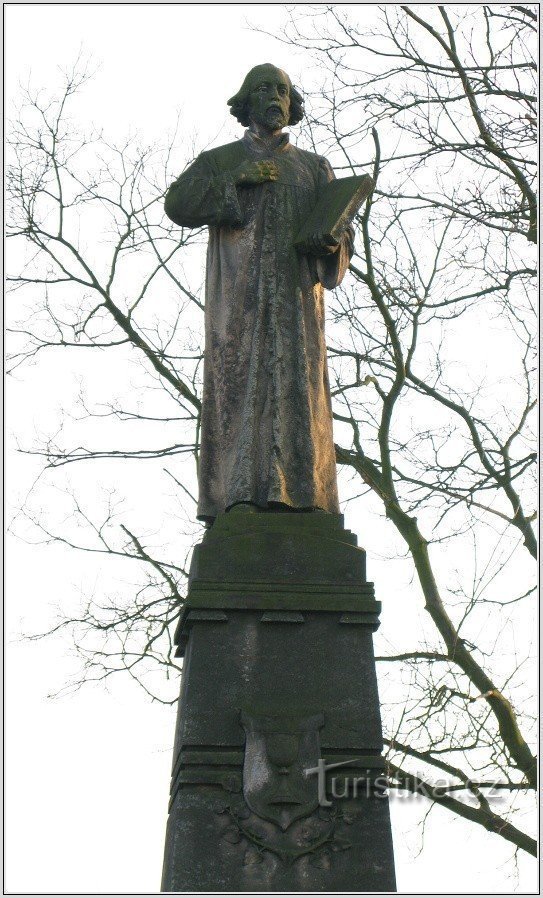 Monumento al Maestro Jan Hus