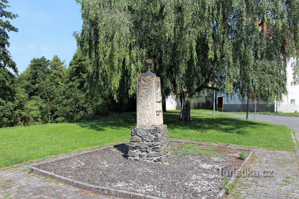 Monumento al Maestro Jan Hus