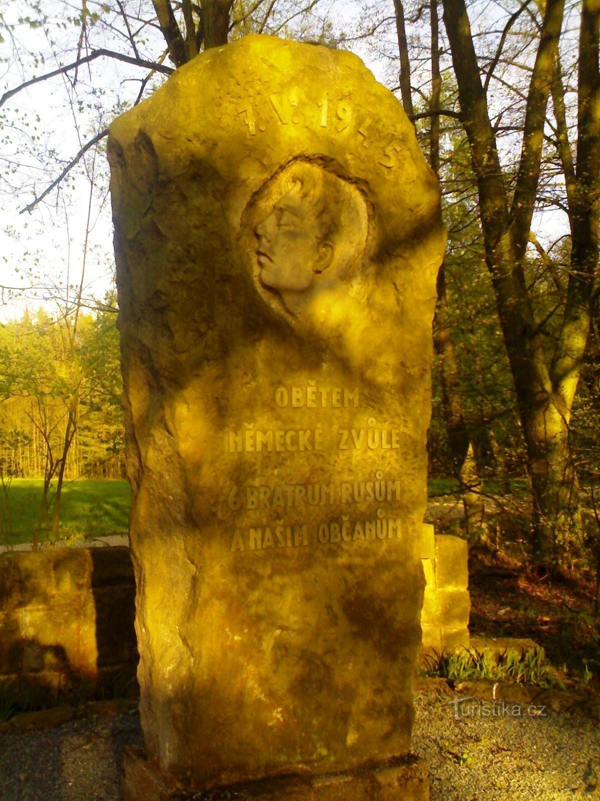 Monument boven Vysoka nad Labem