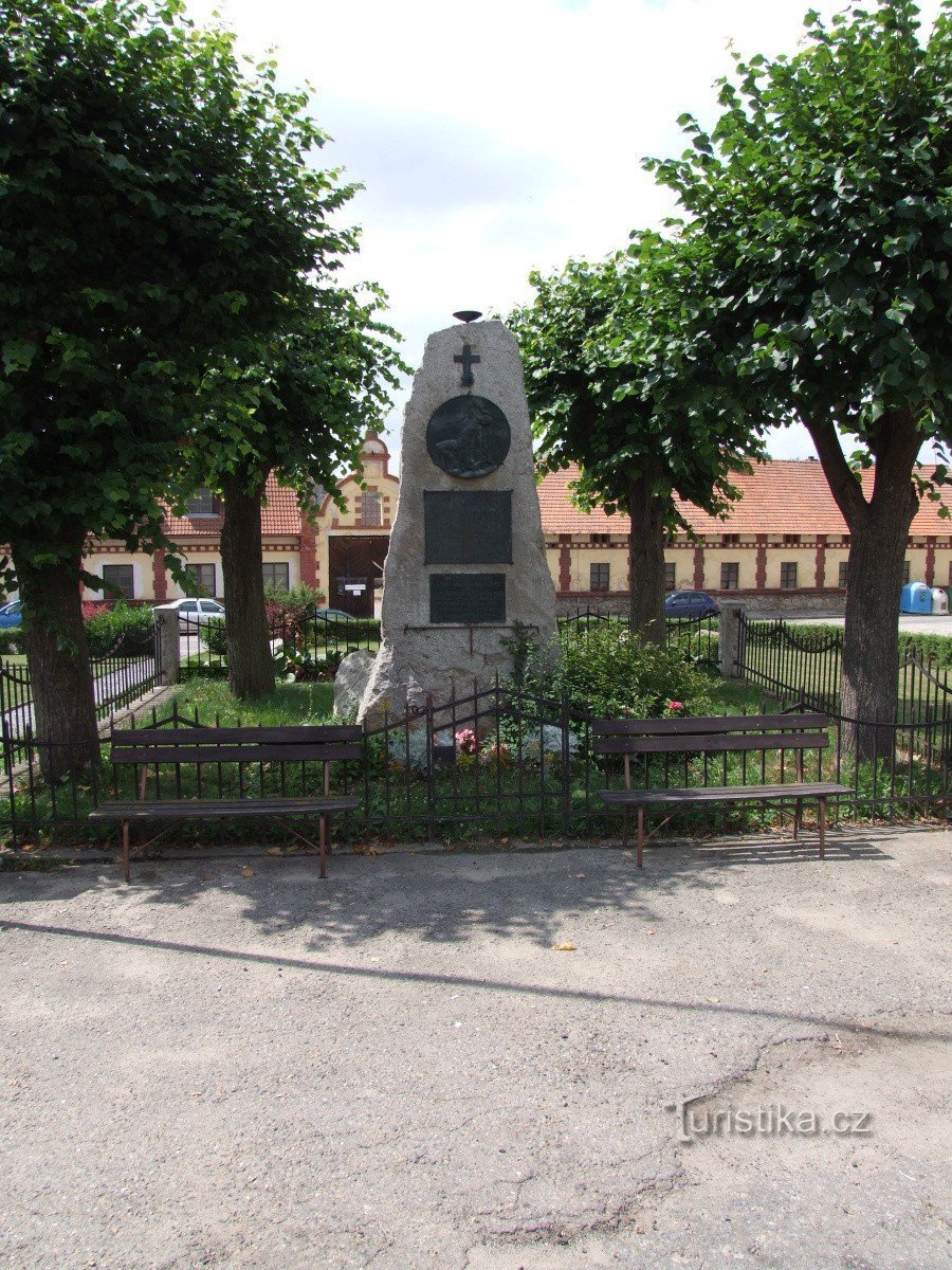 Monument till offren för första och andra världskriget