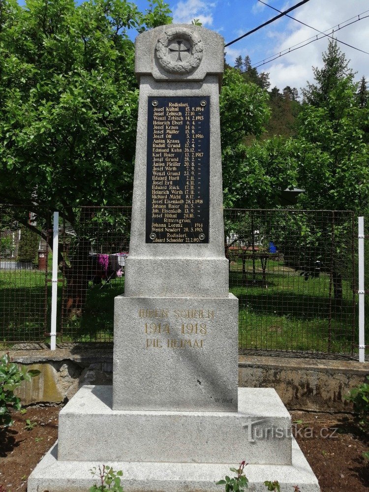 Ensimmäisen maailmansodan uhrien muistomerkki - Radošov