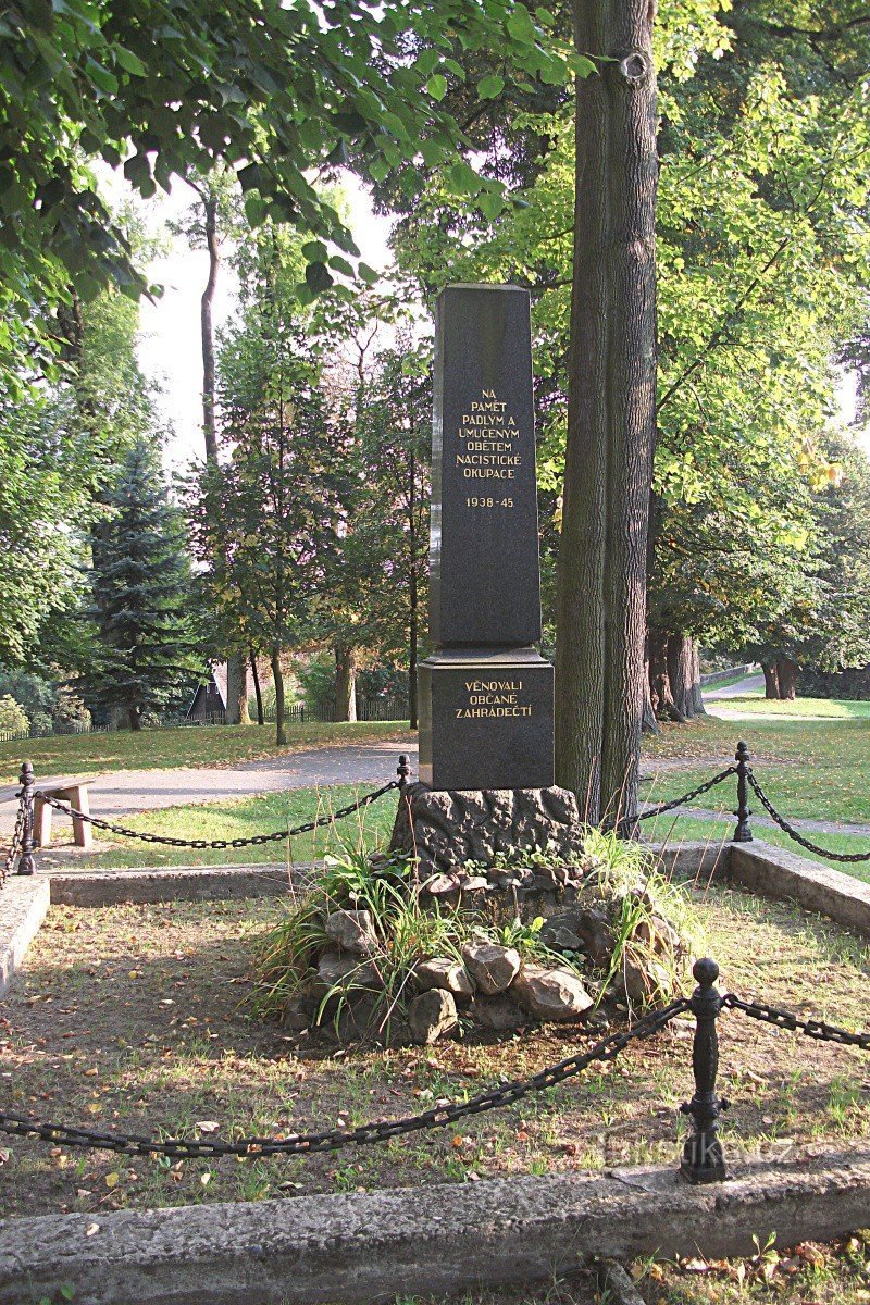 Memorial às Vítimas da Segunda Guerra Mundial em Zahrádky