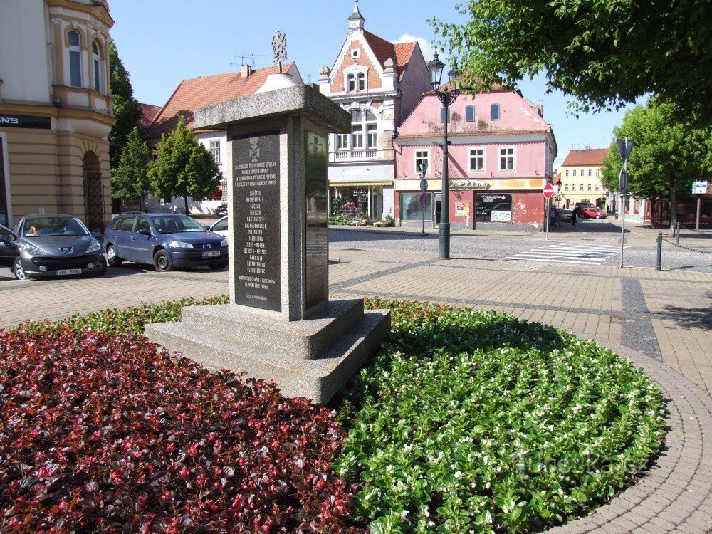 Monumento às vítimas da segunda guerra mundial, Žatec