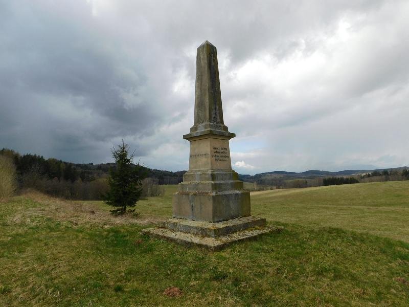 pomník obětem bitvy u Rubínovic a Nového Rokytníku