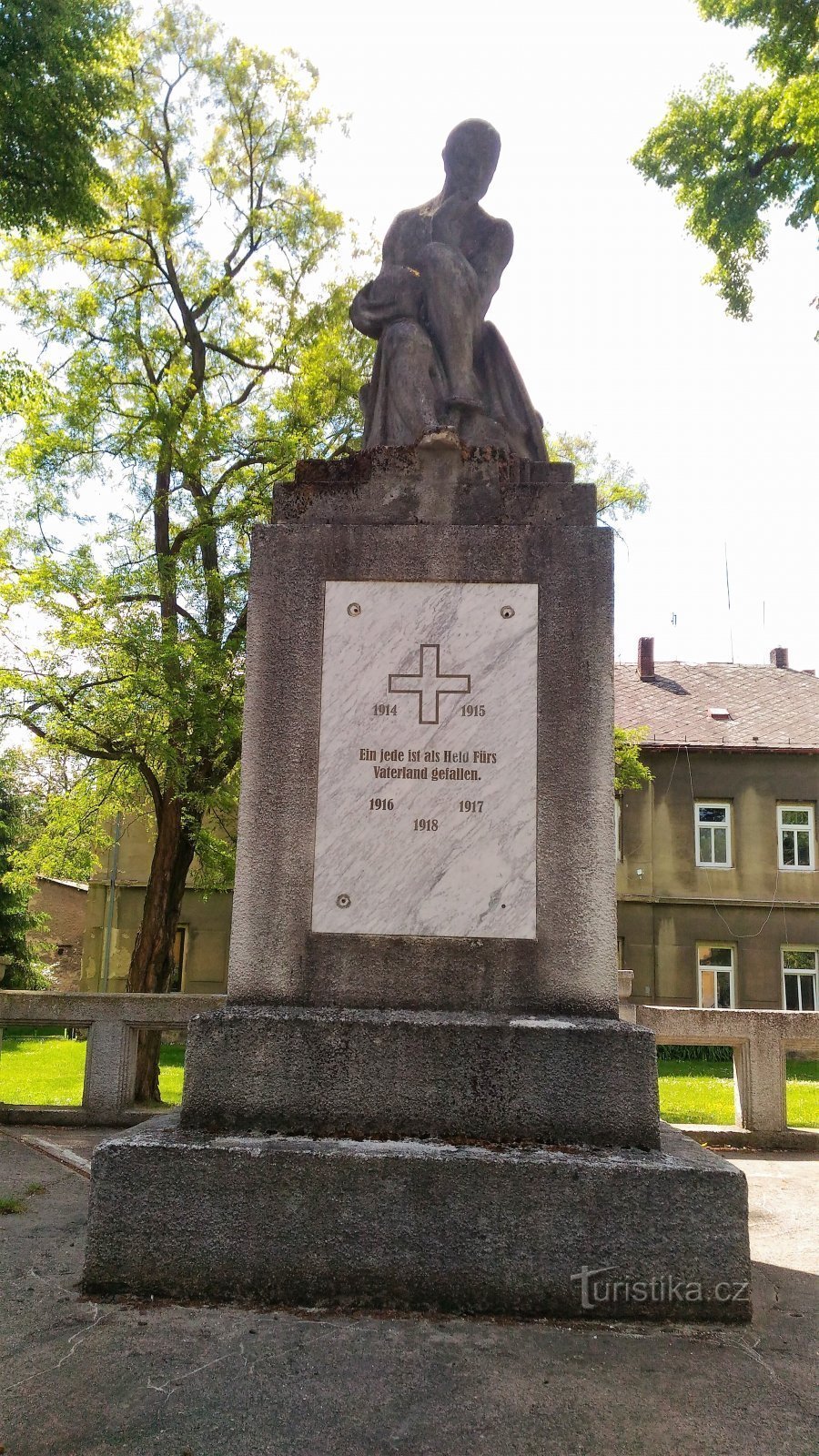 Az első világháború áldozatainak emlékműve Modlanyban
