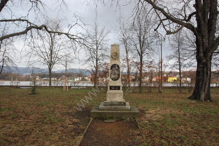 pomník obětem katastrofy na dole Döllinger