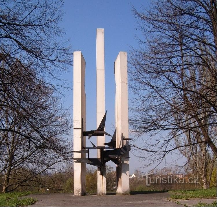 Памятник жертвам забастовки