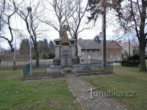 een monument voor de slachtoffers van de wereldoorlogen