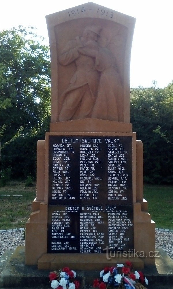 Pomník obětem světových válek ve Svítkově