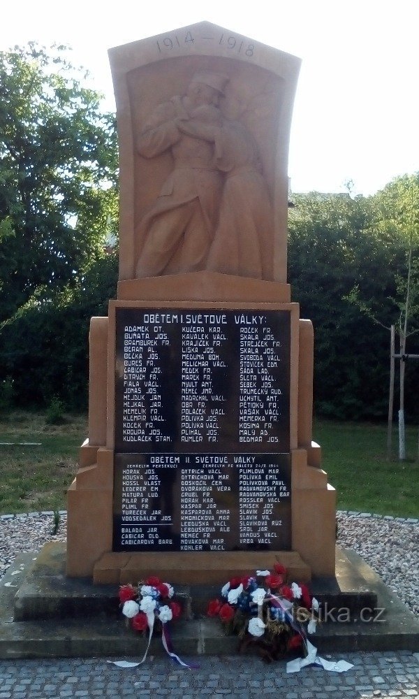 Monumentul victimelor războaielor mondiale în Svítkov