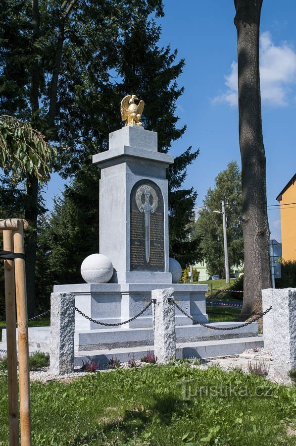 Monumento a las víctimas