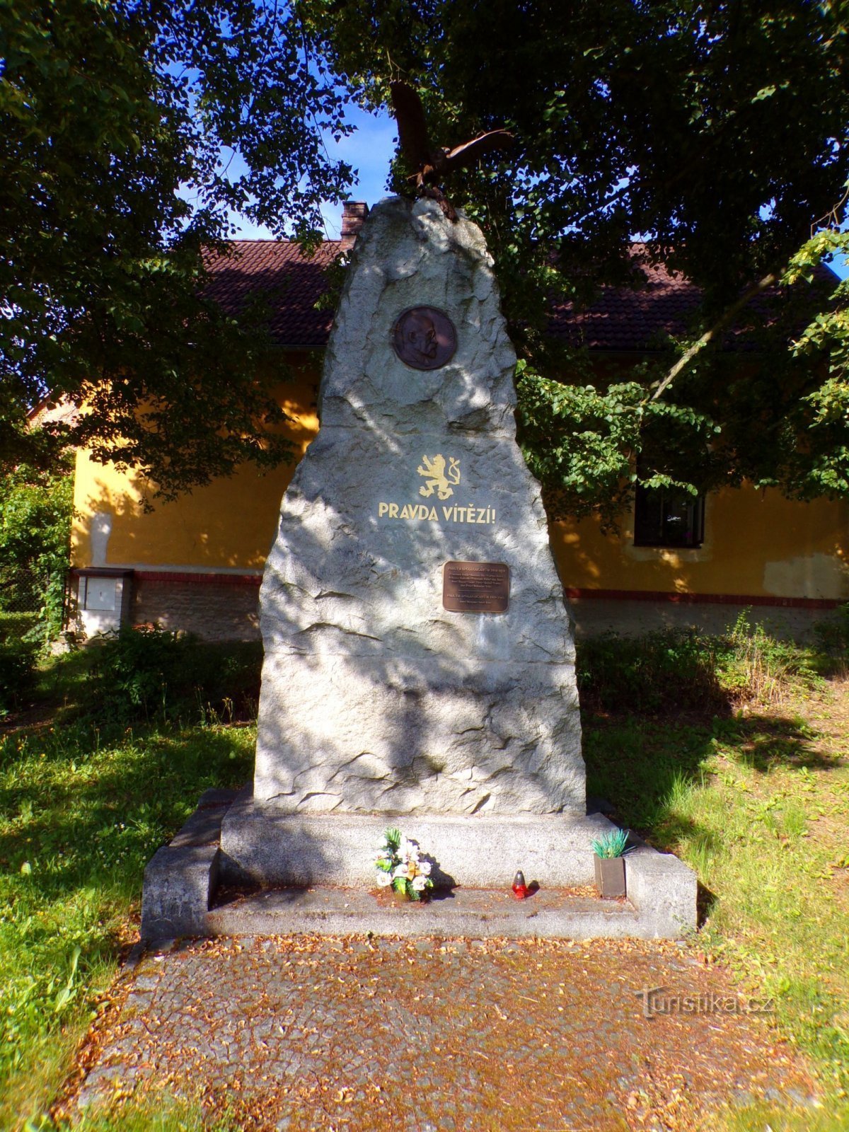 Pomník osvobození (Velichovky, 18.7.2022)