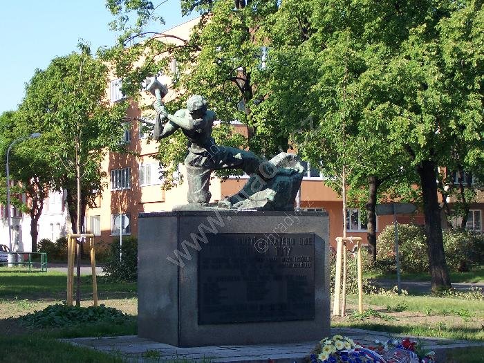 Pomník padlých hrdinů