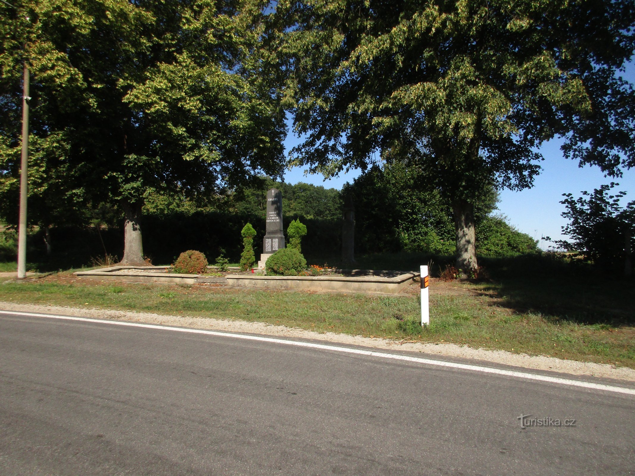 monument over de faldne