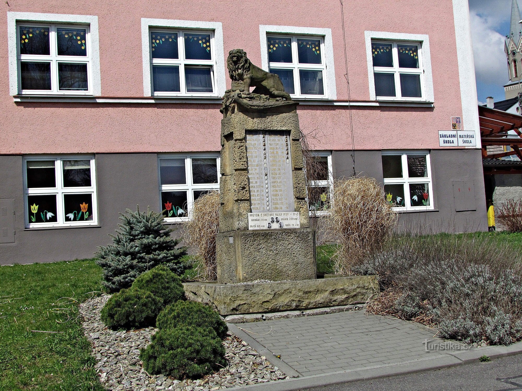 Monument till de stupade