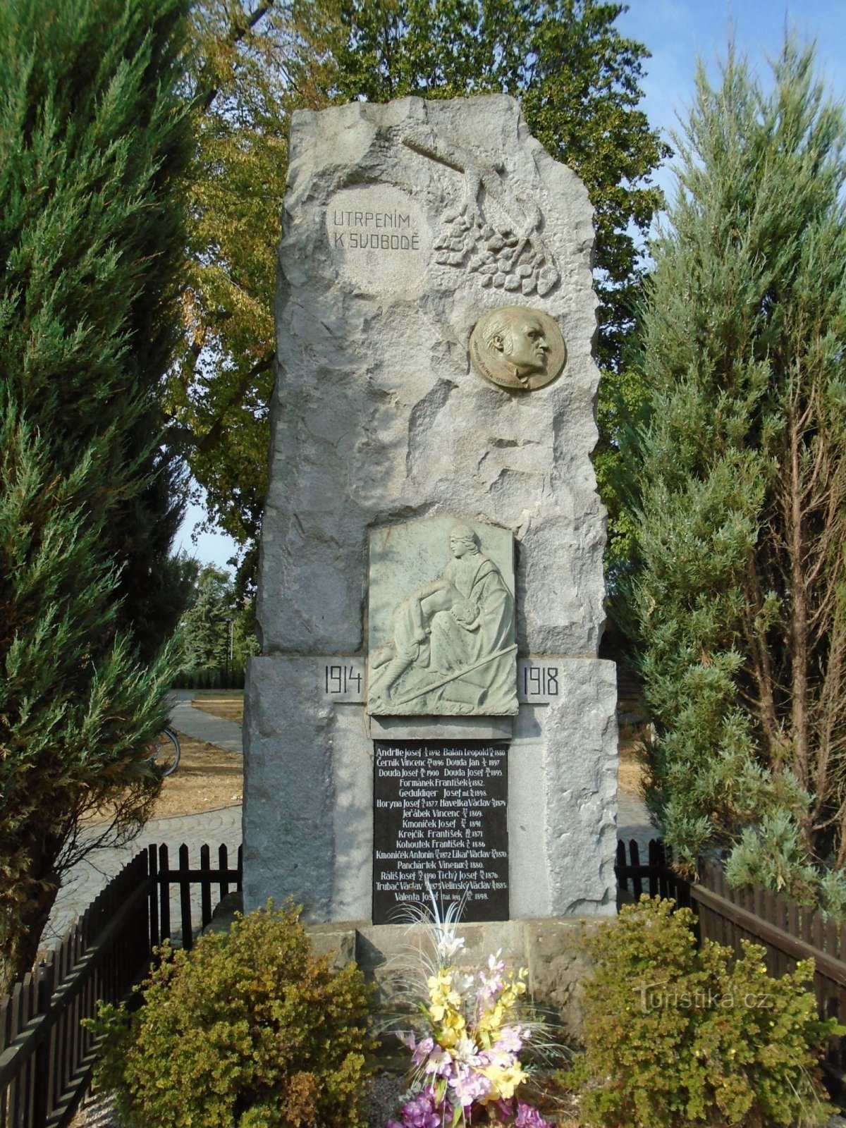 Monumento a los caídos (Rohovládova Bělá, 31.8.2018 de agosto de XNUMX)