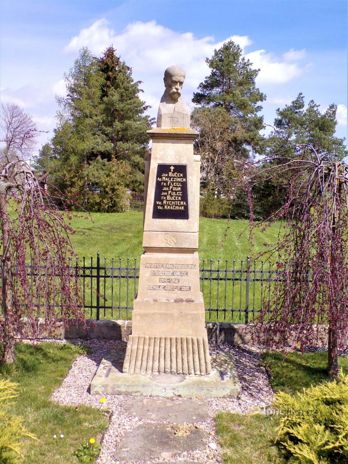 Monument til de faldne (Šaplava, 30.4.2021/XNUMX/XNUMX)