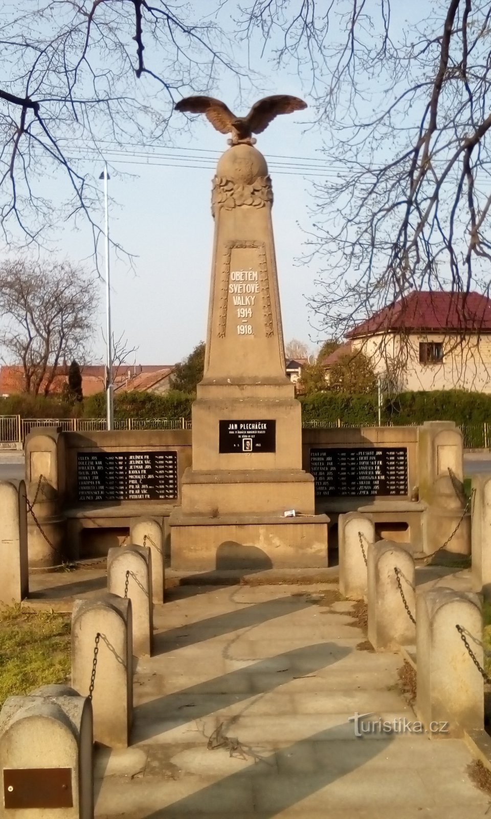 Monument to the fallen Tuněchody