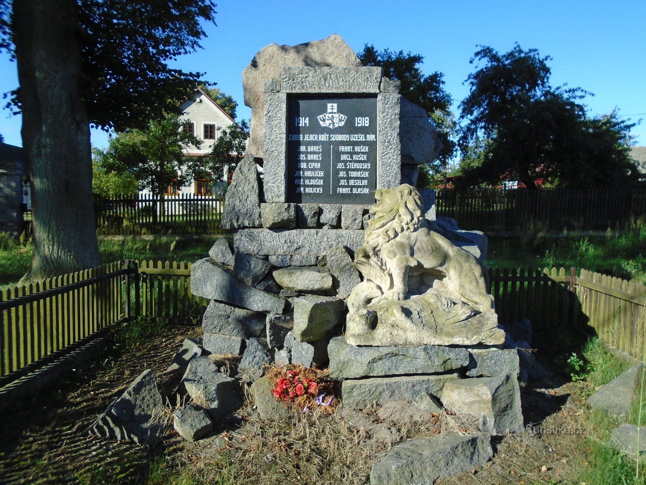 Monument voor degenen die zijn omgekomen in de Eerste Wereldoorlog (Bělečko)