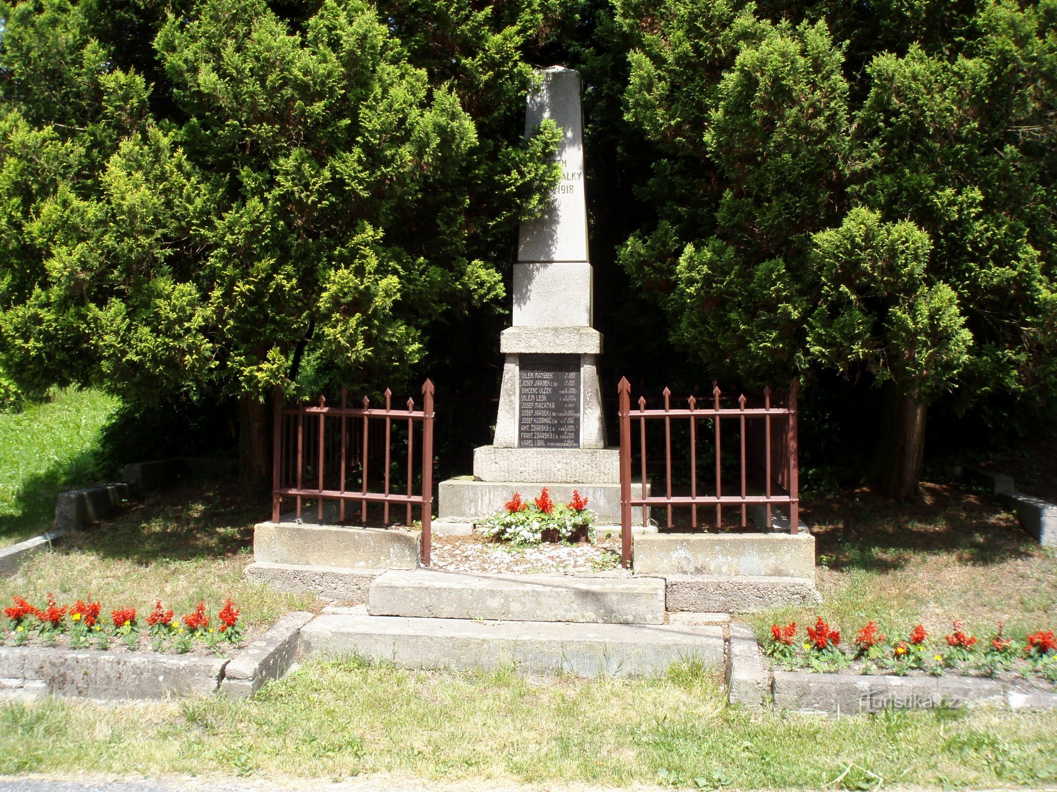 Monument till dem som dog i första världskriget (Brzice)