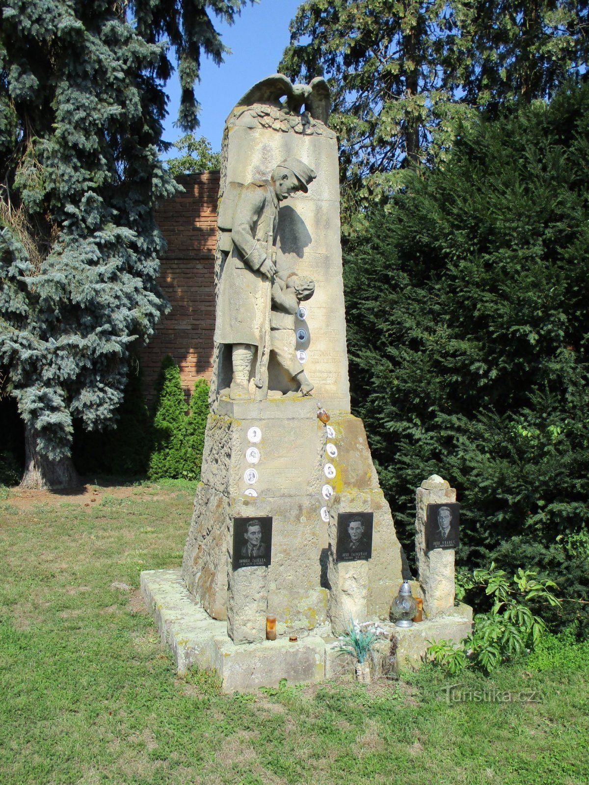 Monumentul celor care au murit în Primul Război Mondial (Mžany)