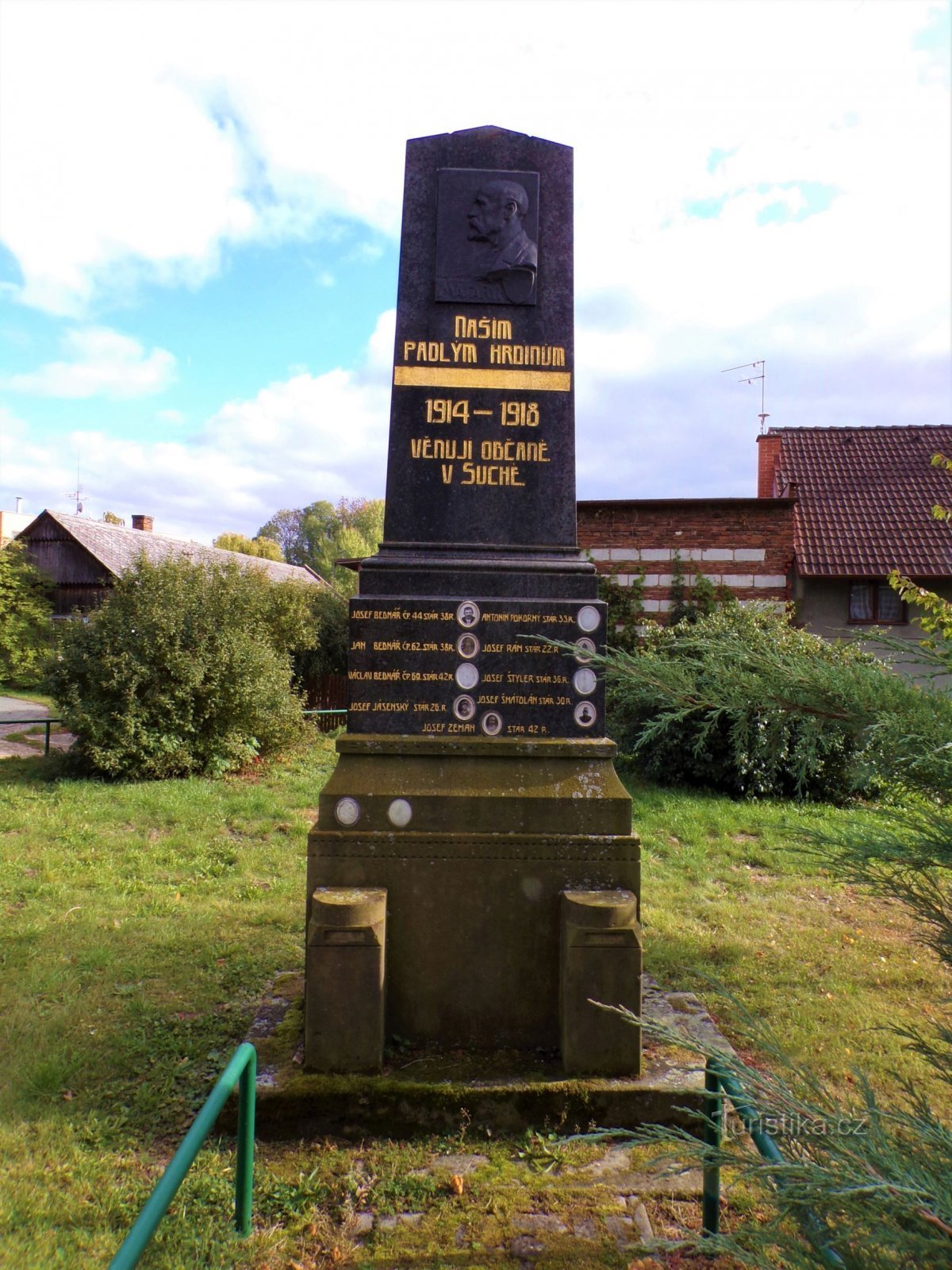 第一次世界大戦で亡くなった人々の記念碑 (Suchá, 1/16.10.2021/XNUMX)