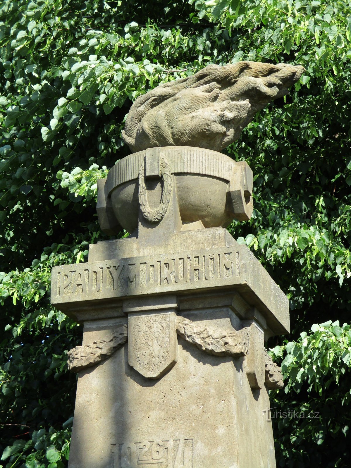 Ensimmäisessä maailmansodassa kaatuneiden muistomerkki (Těchlovice)