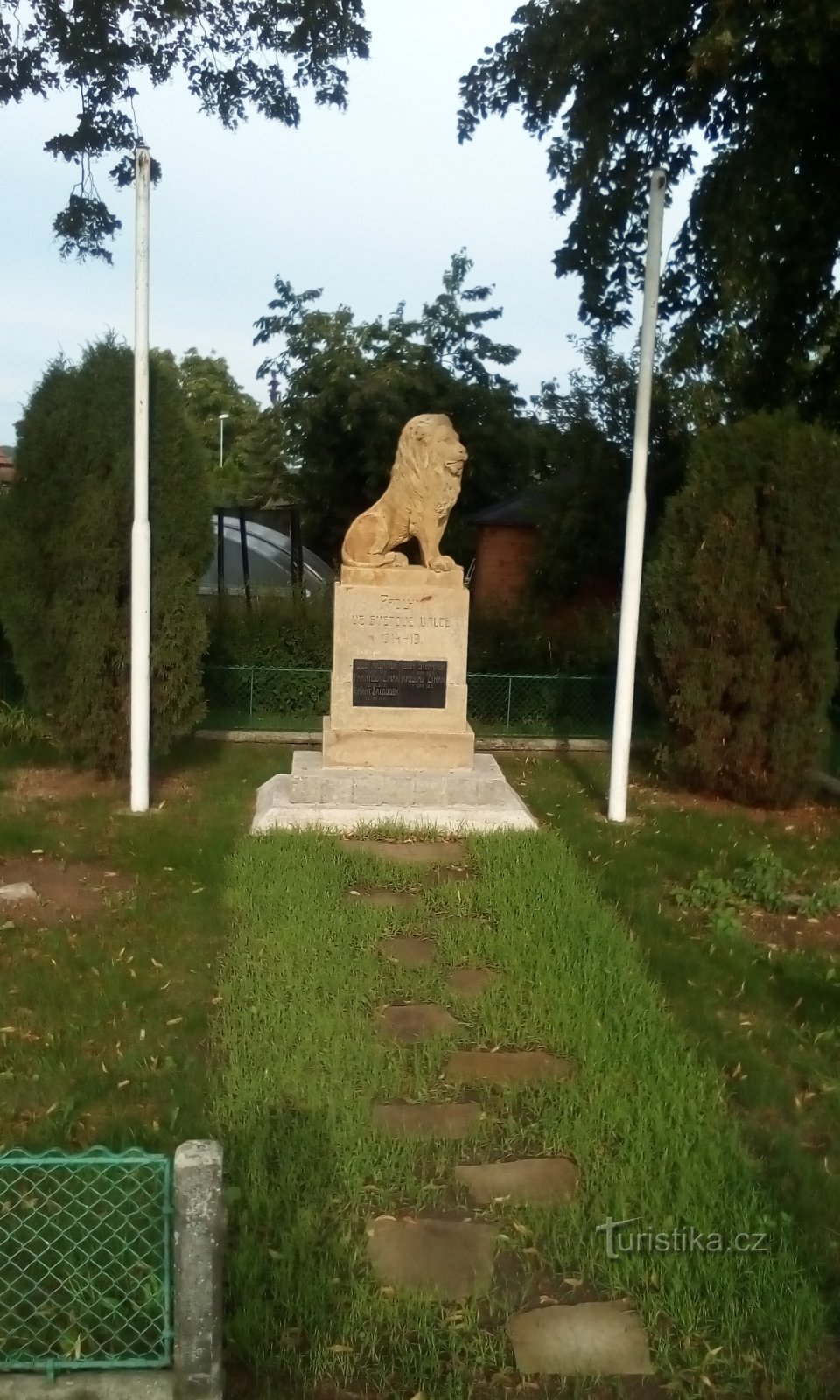 Monumento a los caídos en Němčice