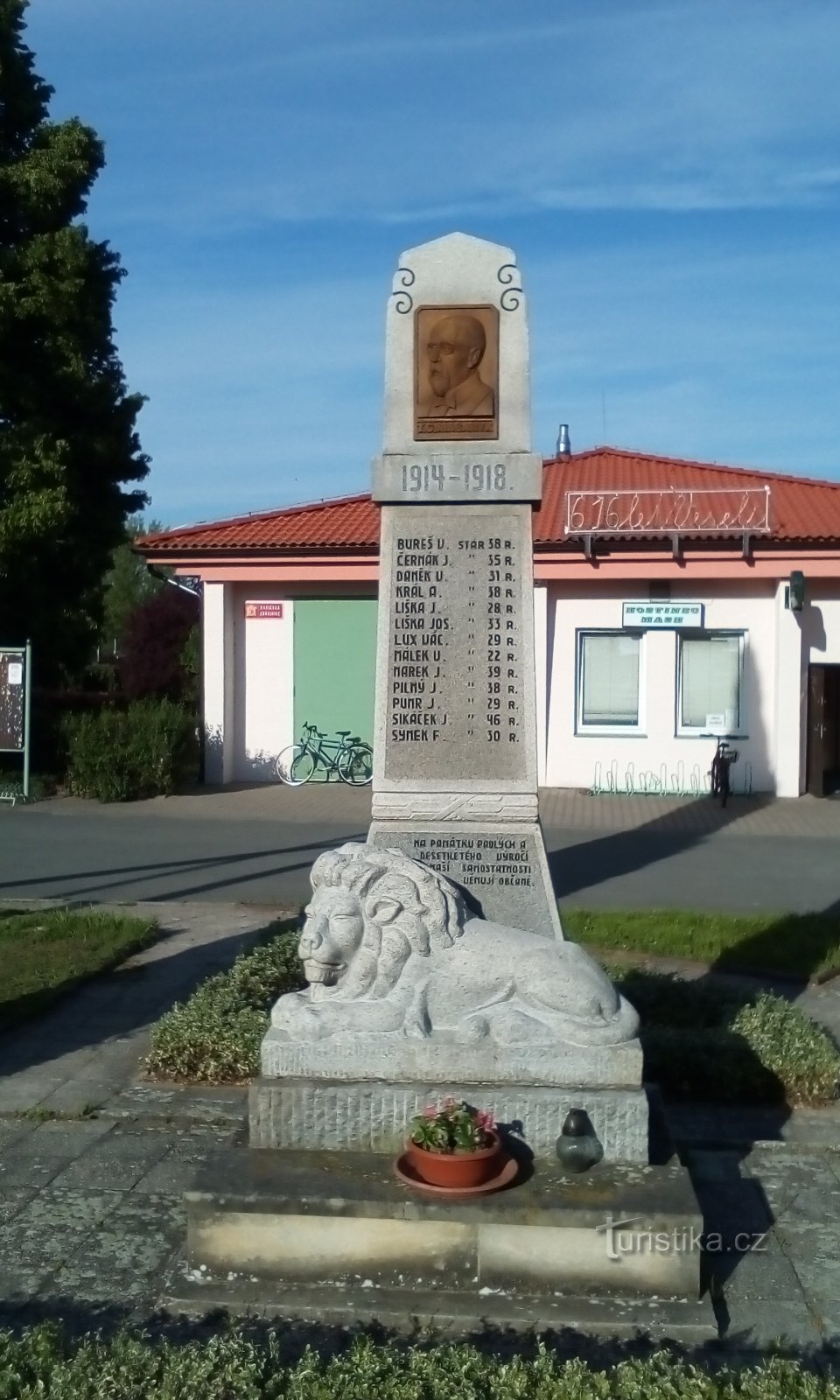 Monument till de stupade i Veselí