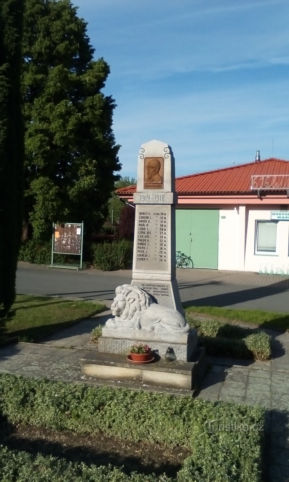 Đài tưởng niệm những người đã ngã xuống ở Veselí