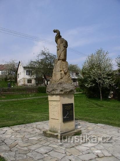 Monument voor de partizaan