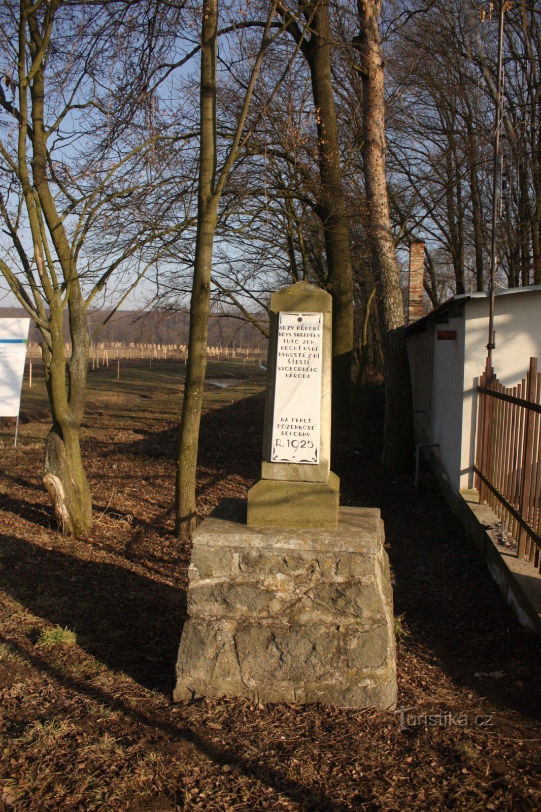 Monument til jordreformen i 1925 i Víceměřice