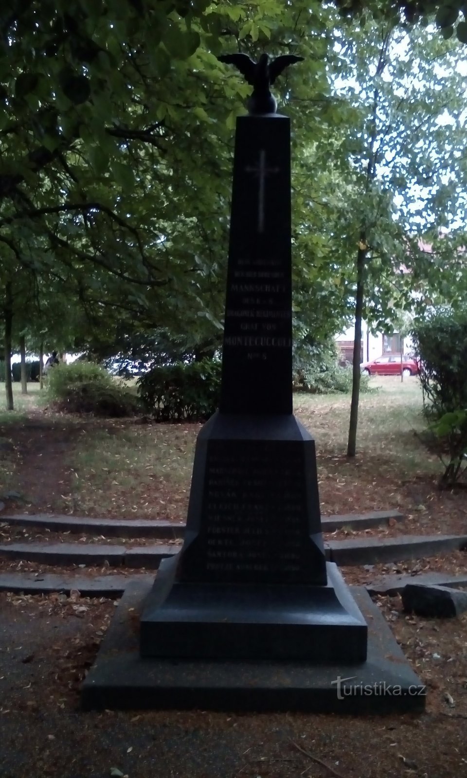 Monument voor leden van het 8e Dragoon Regiment van graaf Montecuccoli