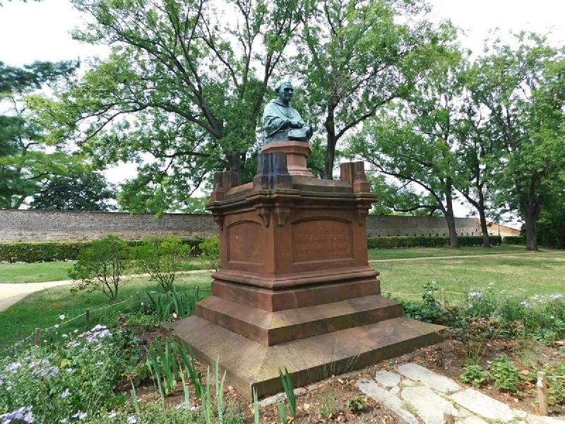 pomník probošta Václava Štulce