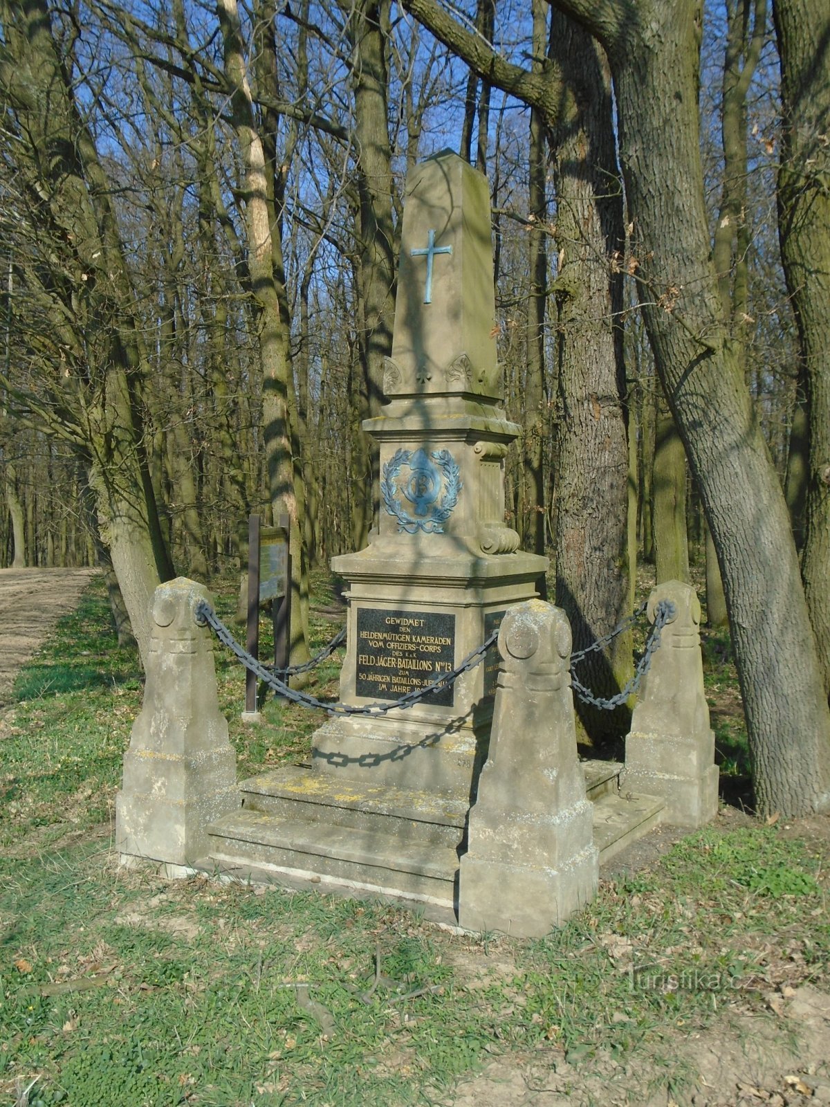 Monumento al 13. ° Batallón de Cazadores de Campo de Austria (Maslojedy)