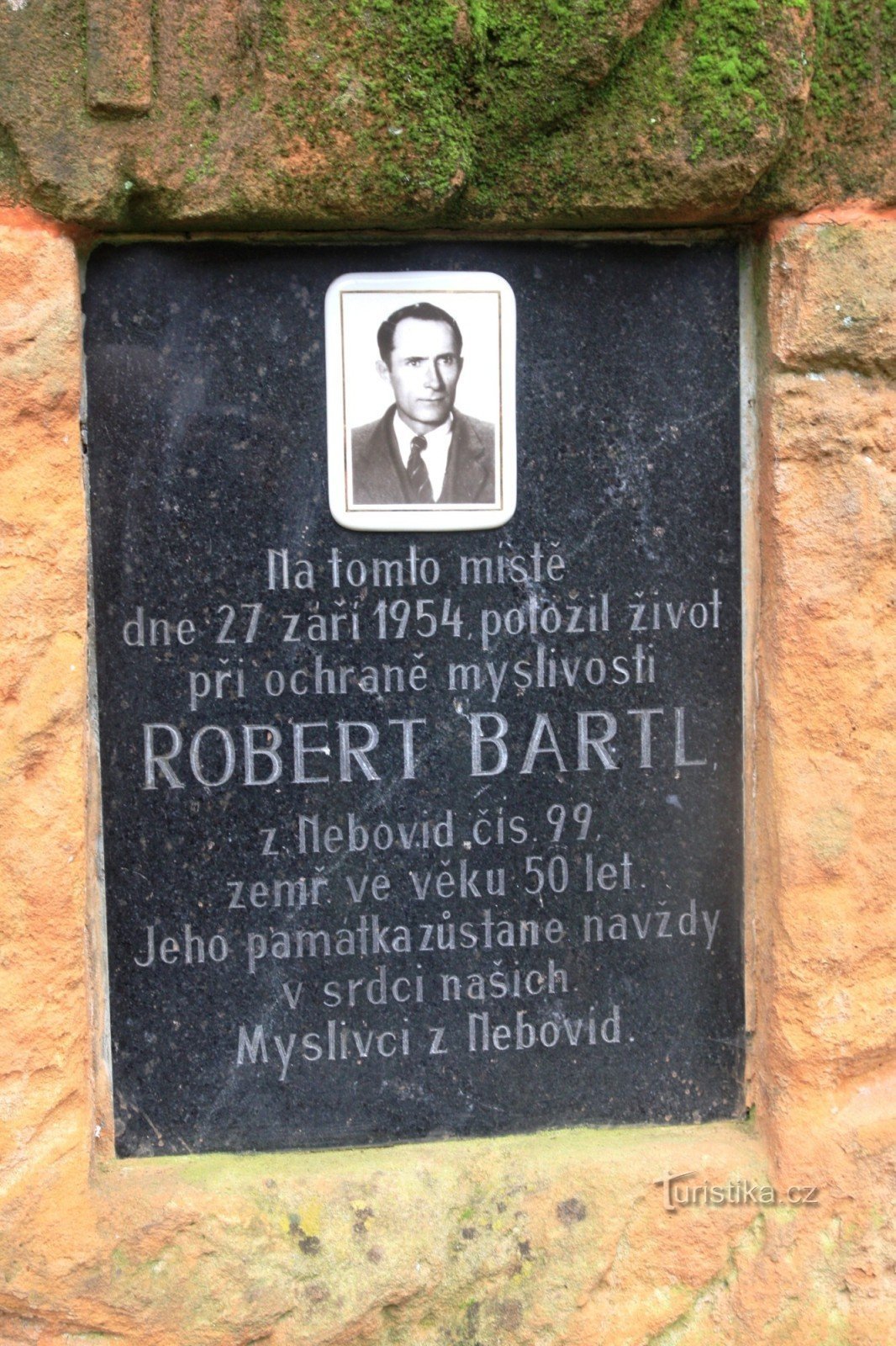 Spomenik Robertu Bartlu