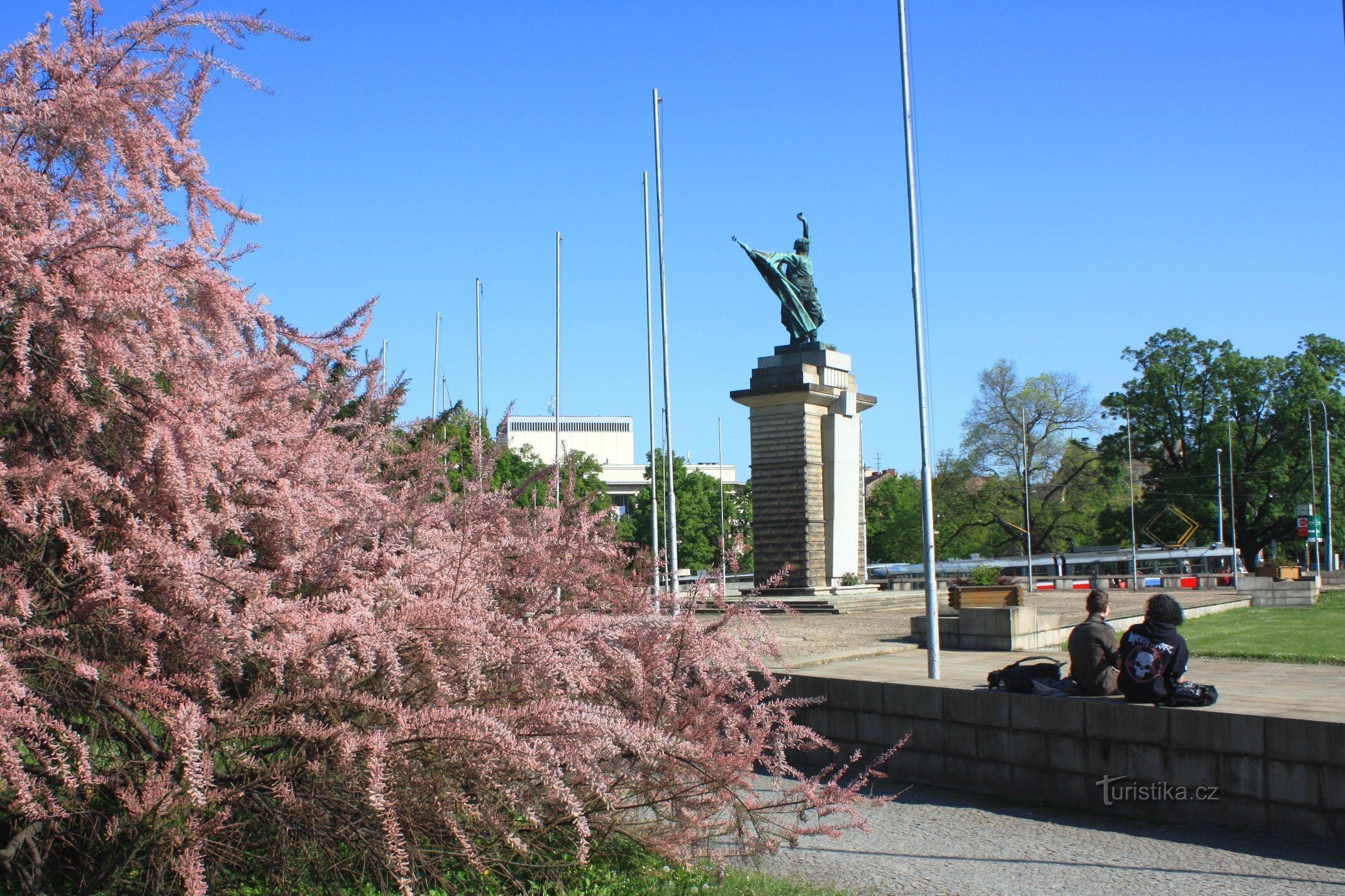 Monumentul Armatei Roșii pe Moravské náměstí (iunie 2010)
